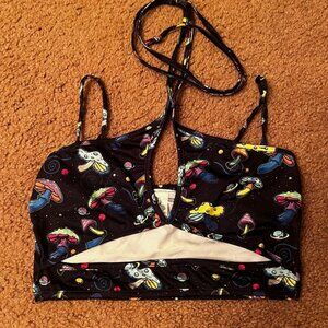 IHEARTRAVES Glowshrooms Cut Out Top - Black / Large